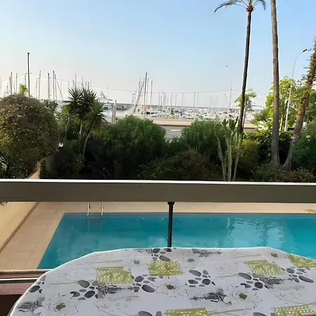 - Piscine Et Vue Sur Le Port Mentone